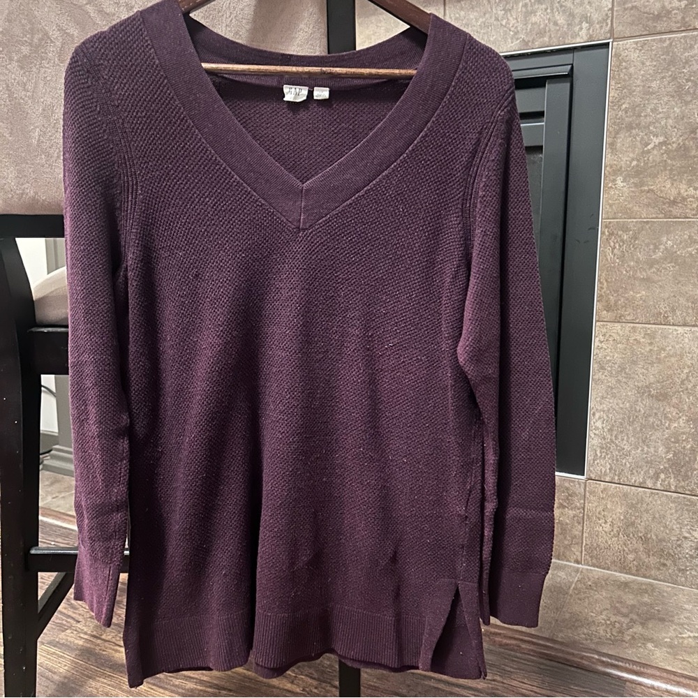 GAP Women’s V Neck Burgundy Long Sleeve Cotton Blend Textured Sweater Size Large